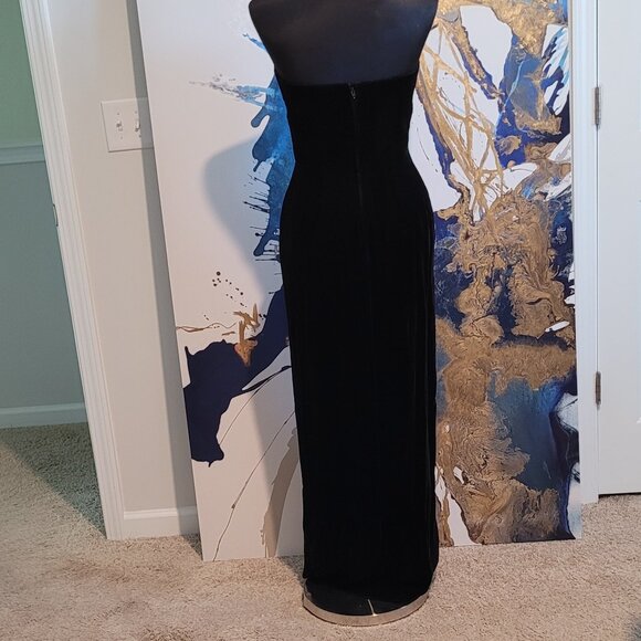 Night Way Size 8 Black Velvet Left Leg Slit Floor Length Strapless Gown - Picture 2 of 6
